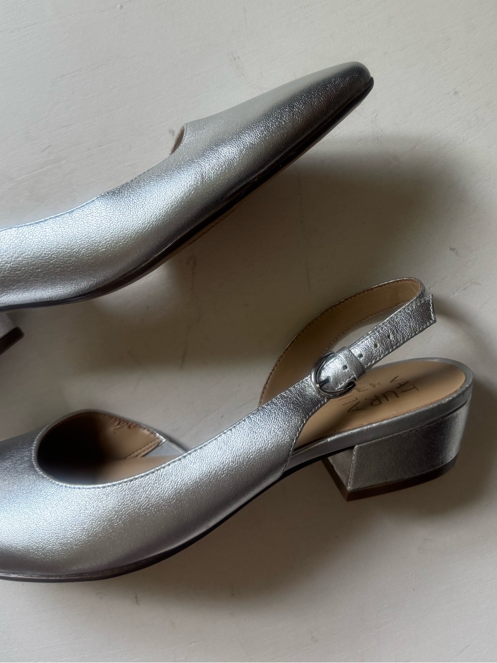 Nauralizer Banks Silver Leather Slingbacks - Picture 10 of 16